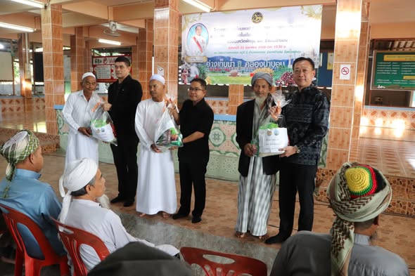 ผู้ว่าราชการจังหวัดพัทลุง ลงพื้นที่เยี่ยมเยียน ให้กำลังใจ และรับฟังปัญหา ของพี่น้องชาวมุสลิม จ.พัทลุง ในช่วงถือศีลอด เดือนรอมฎอน